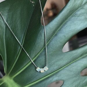 S925 sterling silver necklace with three crystal cubes pendant